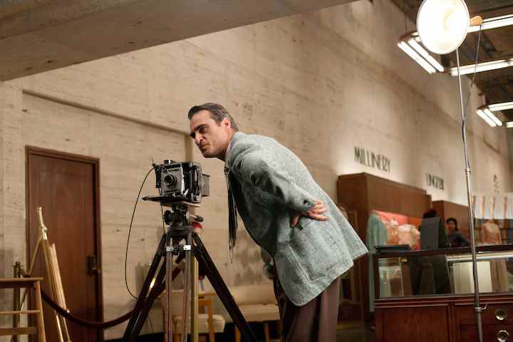 THE MASTER, Joaquin Phoenix, 2012. ©Weinstein Company/courtesy Everett Collection