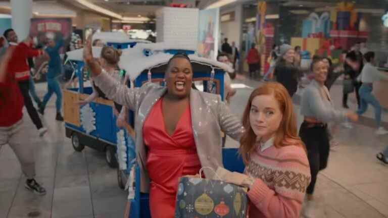 Jane Levy and Alex Newell in Zoey