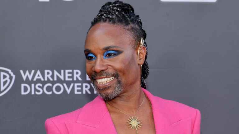  Billy Porter prononce un discours enflammé à l'Outfest : "F— SCOTUS !"  Les plus populaires doivent être lus Inscrivez-vous aux bulletins d'information sur les variétés Plus de nos marques
	
	
