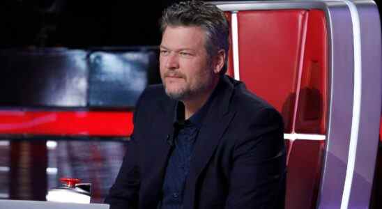 Blake Shelton a partagé un TikTok BTS de la réalisation de l'une de ses vidéos préférées et il a décroché un avertissement de "contenu sensible"