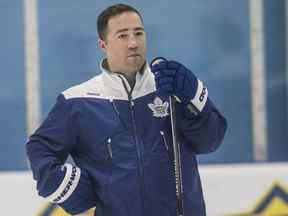 Avant d'entraîner à Magog la saison dernière, le nouvel entraîneur adjoint des Canadiens, Stéphane Robidas, a passé quatre ans à travailler dans le développement des joueurs avec les Maple Leafs de Toronto.