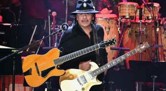 Carlos Santana reporte ses concerts après s'être effondré sur scène