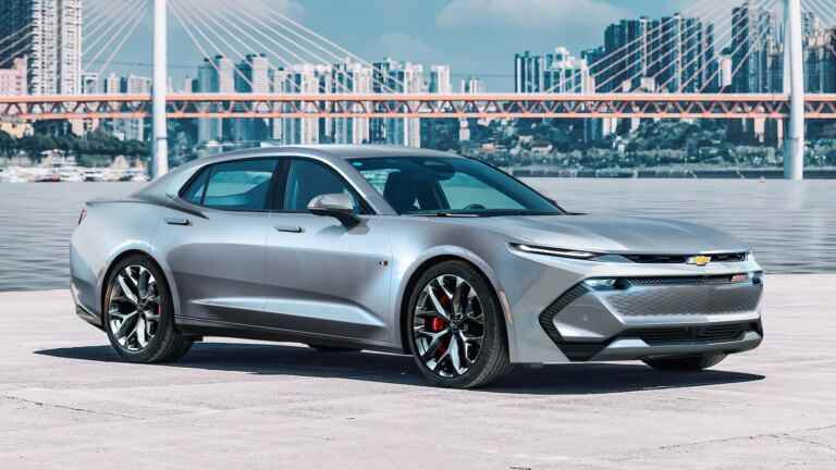 Chevrolet Camaro 2024 : moteurs, puissance, prix, en vente, rendu et plus