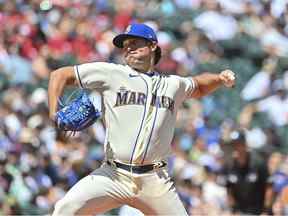 Robbie Ray des Mariners de Seattle lance un lancer lors de la deuxième manche contre les Astros de Houston au T-Mobile Park le 24 juillet 2022 à Seattle, Washington.