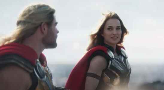 Chris Hemsworth a sauté de la viande avant de filmer une scène de baiser avec Vegan Thor: Natalie Portman, co-vedette de Love And Thunder