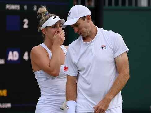 Dabrowski perd en quarts de finale mixtes alors que les Canadiens se retirent à Wimbledon