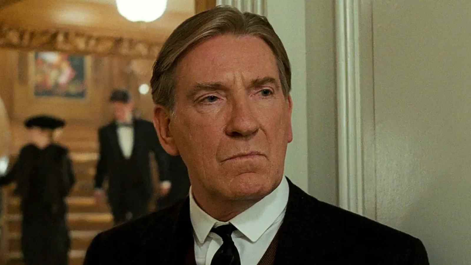 David Warner, acteur britannique vétéran qui a joué dans The Omen and Tron, est décédé à 80 ans
