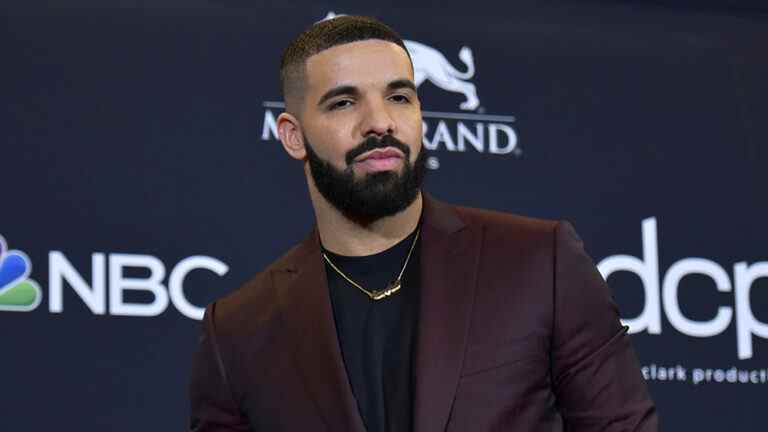 Drake rejoint les Backstreet Boys pour une performance surprise de « I Want It That Way » à Toronto Les plus populaires doivent être lus Inscrivez-vous aux bulletins d'information sur les variétés Plus de nos marques
	
	
