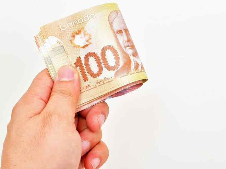 En toute hâte : ce qu’une hausse des taux de 0,75 % de la Banque du Canada signifierait pour les prêts hypothécaires et les Canadiens endettés