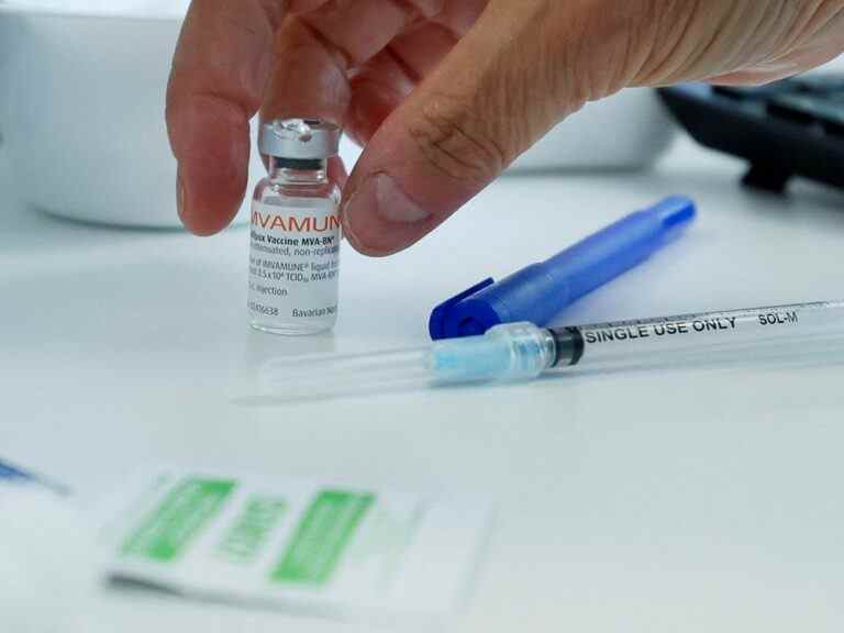 Épidémie de monkeypox: les responsables de la santé de Vancouver livrent des vaccins aux groupes à haut risque