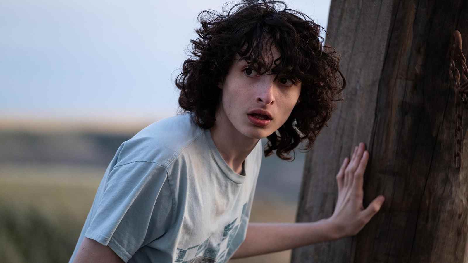 Finn Wolfhard va écrire, réaliser et jouer dans la comédie d'horreur Hell Of A Summer avec Ghostbusters: Afterlife Co-Star
