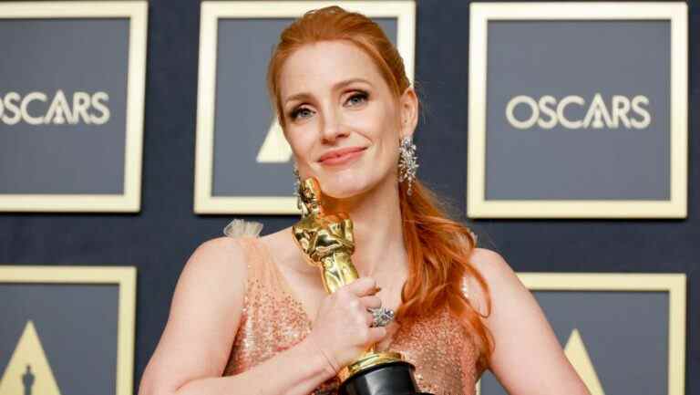 Jessica Chastain revient sur sa victoire aux Oscars après l’altercation de Will Smith et Chris Rock