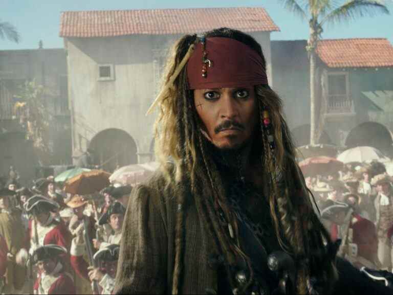 Johnny Depp dément les rumeurs de retour de « Pirates des Caraïbes »