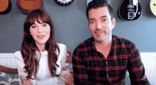 Jonathan Scott se souvient à quel point il a flirté avec Zooey Deschanel à la télévision lors de leur première rencontre, révèle le moment où il l'a conquise