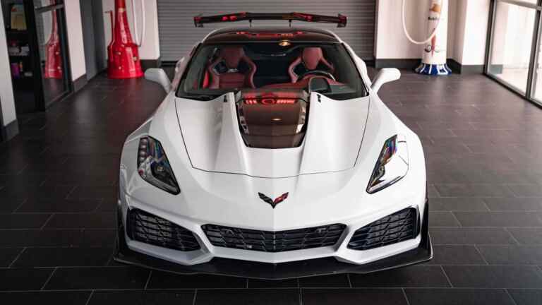 La Corvette ZR1 2019 était-elle la plus grande Corvette jamais construite?  Un regard sur son histoire