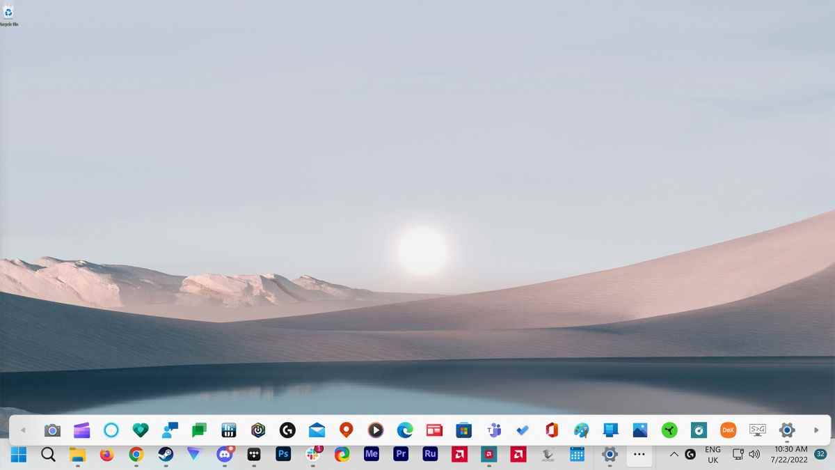 Windows 11 with taskbar overflow