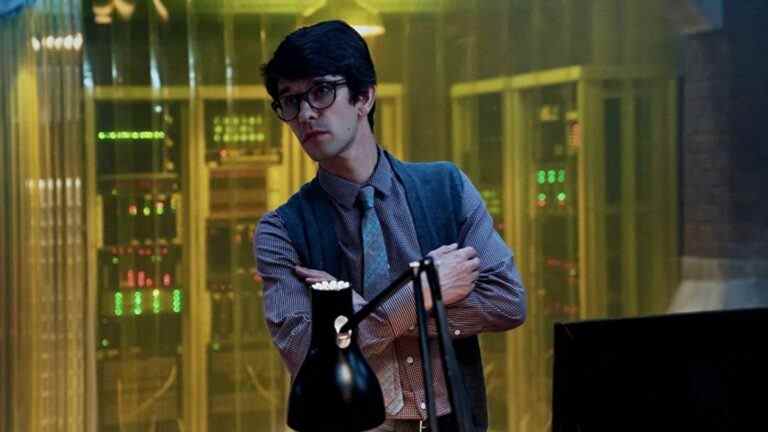 L’acteur de James Bond Ben Whishaw dit que la franchise a besoin d’un changement « radical »