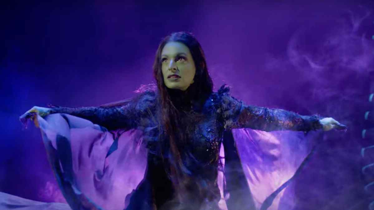 L'auteur-compositeur de Wicked explique pourquoi l'adaptation de Jon M. Chu devait être deux films, et il a peut-être révélé où se termine la première partie
