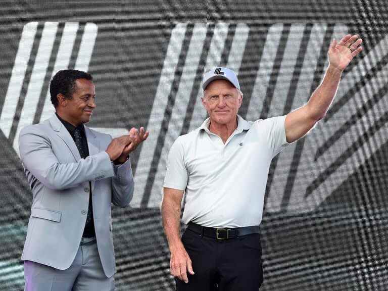 Le PDG de LIV Golf, Greg Norman, qualifie les responsables de l’Open britannique de « mesquins » après un camouflet