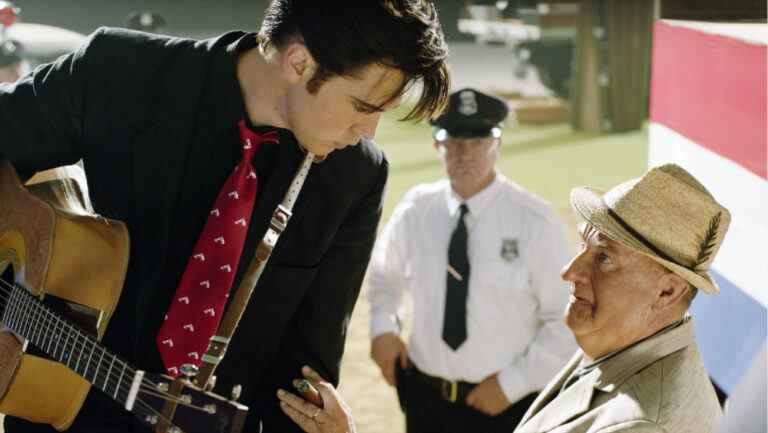 Le directeur de la photographie "Elvis" sur la recréation de la salle d'exposition de King's Vegas pour Baz Luhrmann Le biopic le plus populaire doit être lu
	
	
