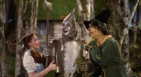 Dorthy, the Scarcrow and the Tin Man in the Wizard of oz