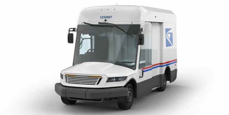 Le service postal rendra électrique la moitié de ses nouveaux camions postaux