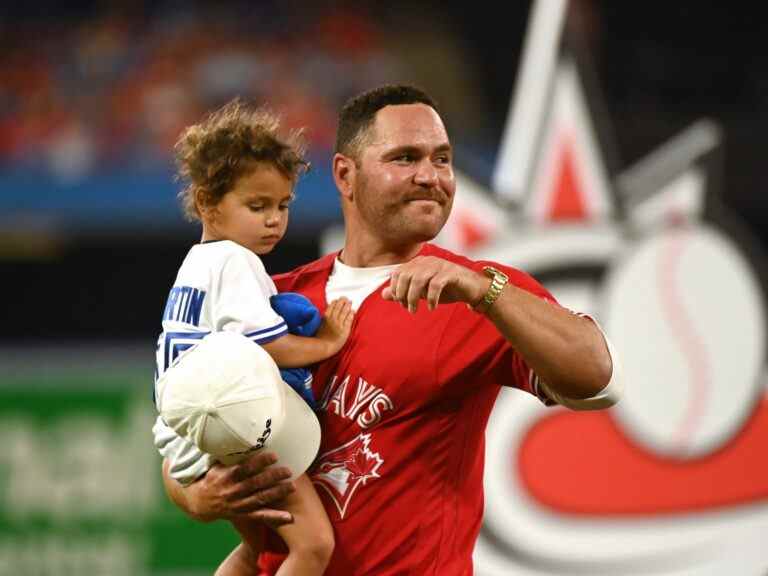 Les Blue Jays, plein à craquer au Rogers Centre, célèbrent Russell Martin le jour de la fête du Canada