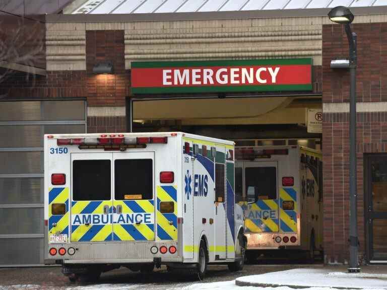 Les «alertes rouges» des ambulances d’Edmonton se sont produites 859 fois en mai: données AHS