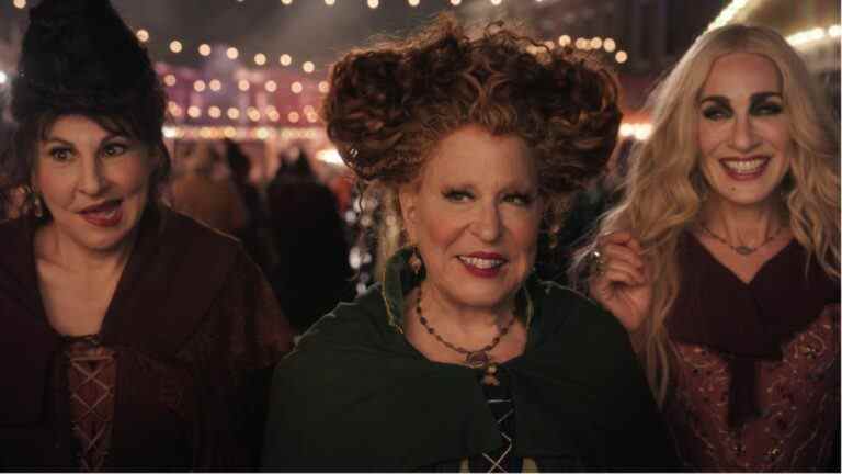 Hocus Pocus 2 appelé « charmant », un « câlin chaleureux » et « sans inspiration » dans les premières critiques mitigées