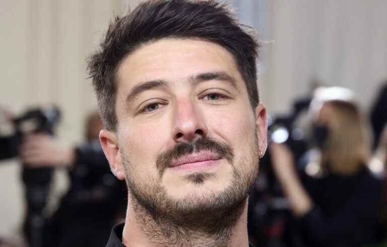 Marcus Mumford annonce sa première tournée solo pour l'automne Les plus populaires doivent être lus Inscrivez-vous aux newsletters Variety Plus de nos marques
	
	
