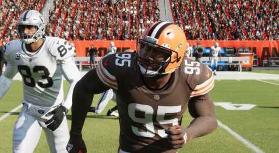 Meilleurs joueurs de Madden 23 Defense: Top Edge Rushers et sécurités par note OVR