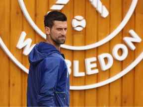 Wimbledon - All England Lawn tennis and Croquet Club, Londres, Grande-Bretagne - 7 juillet 2022. Novak Djokovic de Serbie avant l'entraînement.