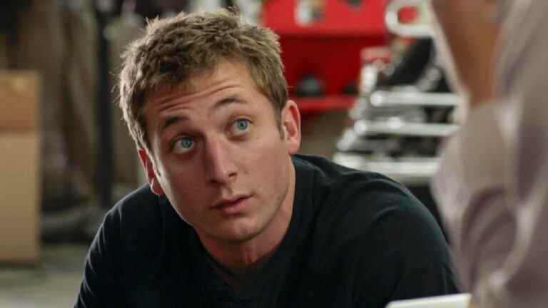 Jeremy Allen White in Shameless.