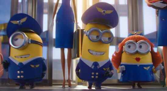 Pourquoi des hordes de gens s'habillent-ils en costumes pour voir Minions: The Rise Of Gru?