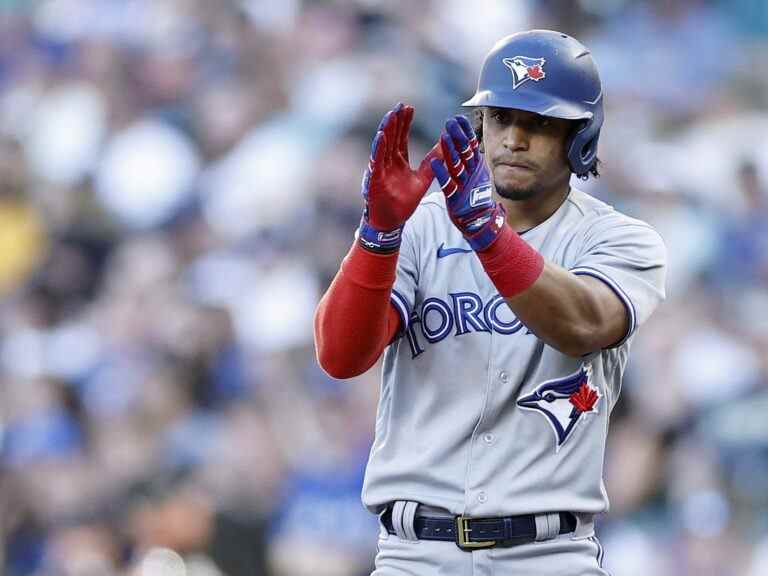 Santiago Espinal des Blue Jays se dirige vers le match des étoiles de la MLB, en remplacement de Jose Altuve