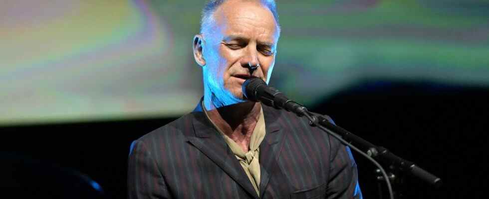 Sting met en garde lors d'un concert à Varsovie contre les menaces à la démocratie