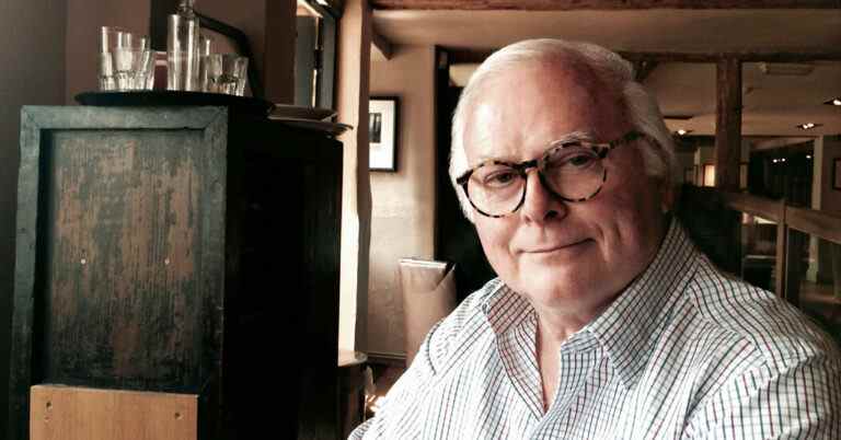 Stuart Woods, auteur prolifique de thrillers à succès, décède à 84 ans