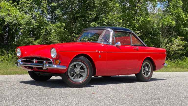 Sunbeam Tiger Mark I de 1965 non restauré : l’alternative bon marché à la Shelby Cobra ?