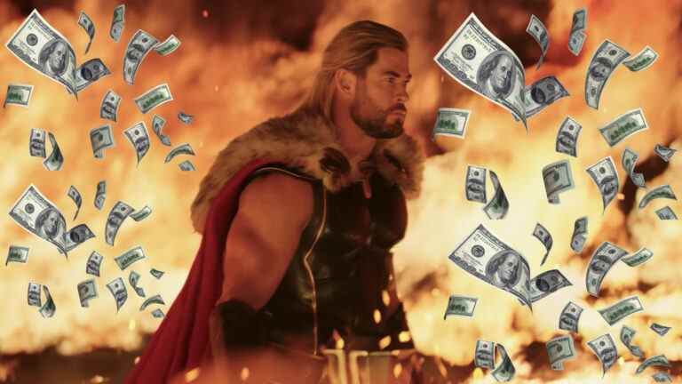 Thor: Love And Thunder en tête du box-office avec 143 millions de dollars, prouve que le MCU est maudit par son propre succès
