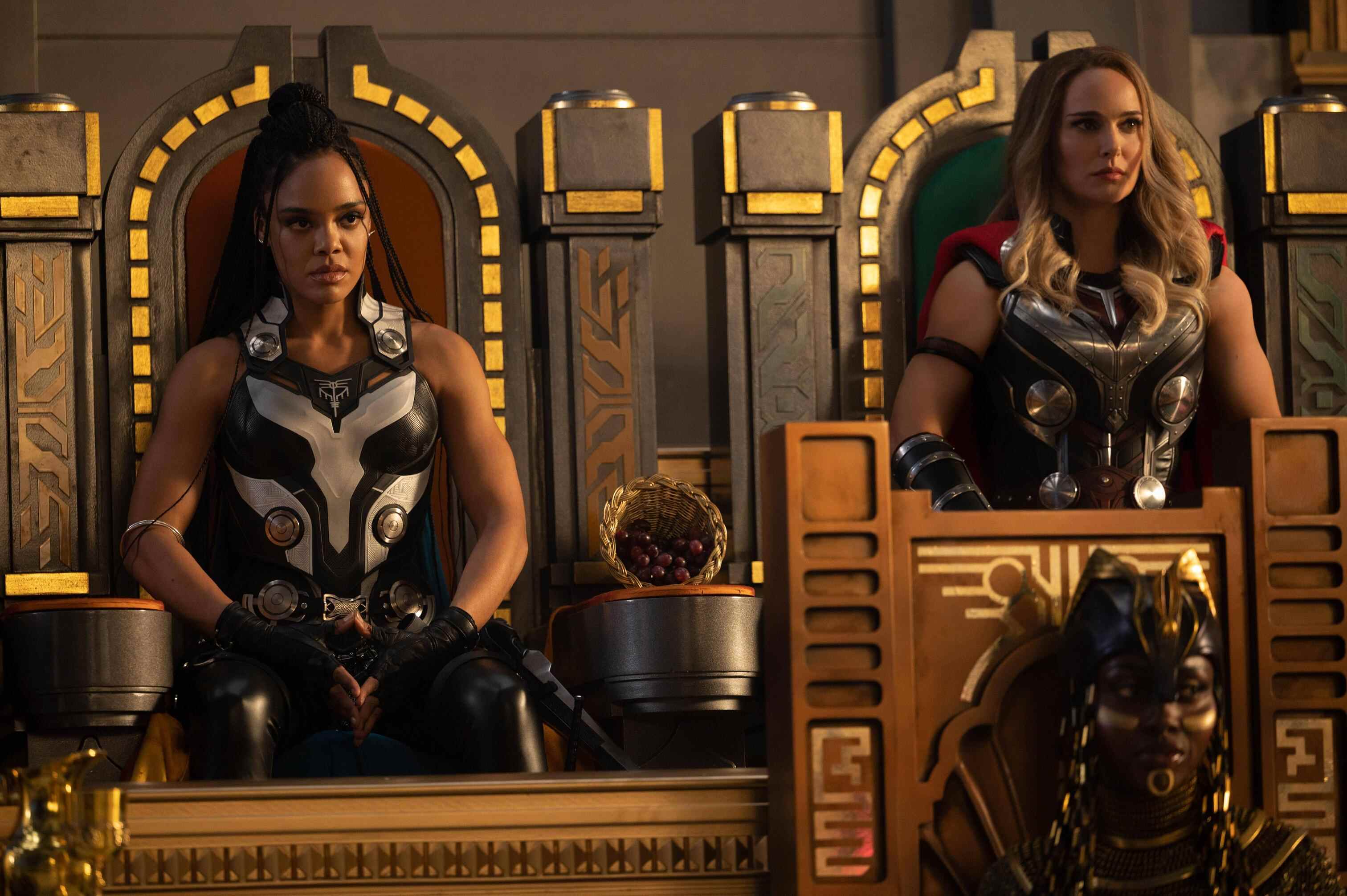 Valkyrie et Jane Foster/Mighty Thor dans Thor : Love and Thunder