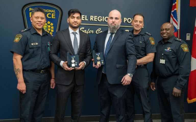 Un policier de Peel qui a reçu la Médaille de la bravoure de l’Ontario est accusé de voies de fait