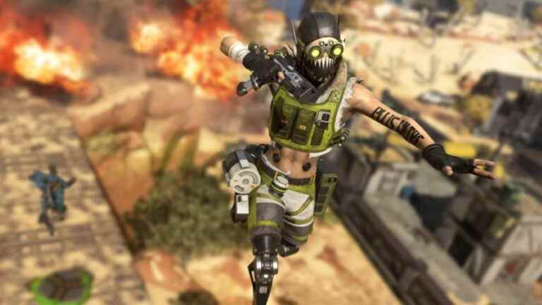 Un streamer joue à Apex Legends en criant dans un micro
