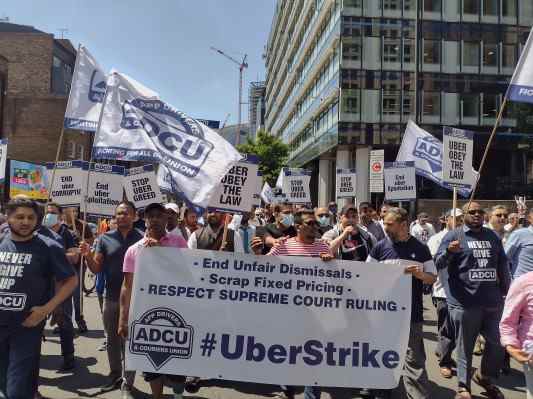 Un syndicat britannique a organisé une grève de 24 heures en réponse à la fuite des fichiers d’Uber