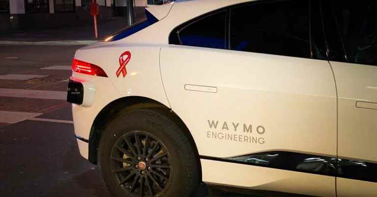 Un véhicule autonome Waymo attaqué par un piéton « erratique » en Arizona