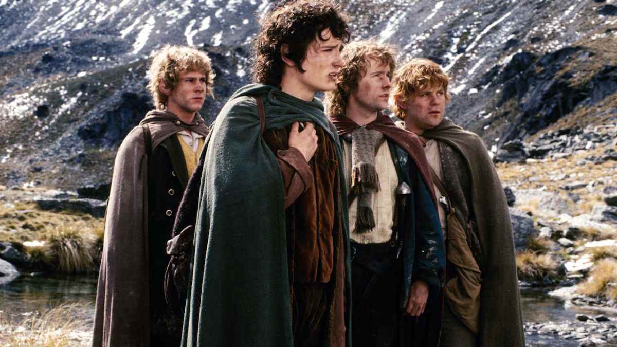 Voir les quatre hobbits de LOTR se réunir dans un restaurant et faire totalement la journée d'un fan à proximité
