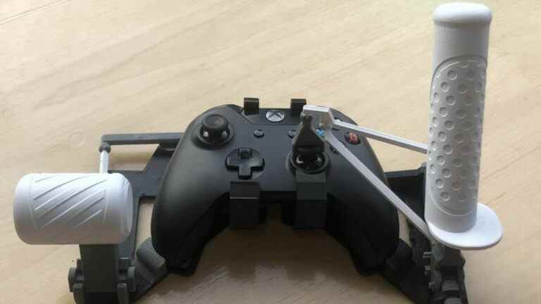  Vous n'avez pas de manche de vol ?  Transformez une manette Xbox en HOTAS à l'aide d'une imprimante 3D

