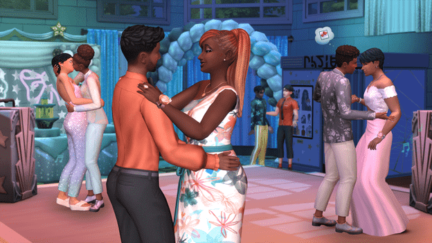 sims adolescents en tenue formelle portant une danse lente au bal