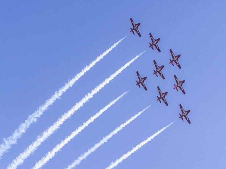 Les Snowbirds ne prendront pas leur envol alors que les enquêteurs enquêtent sur la cause de l’accident