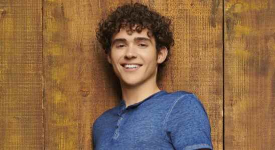 Le patron de High School Musical aborde une éventuelle romance queer pour le personnage de Joshua Bassett dans la saison 3