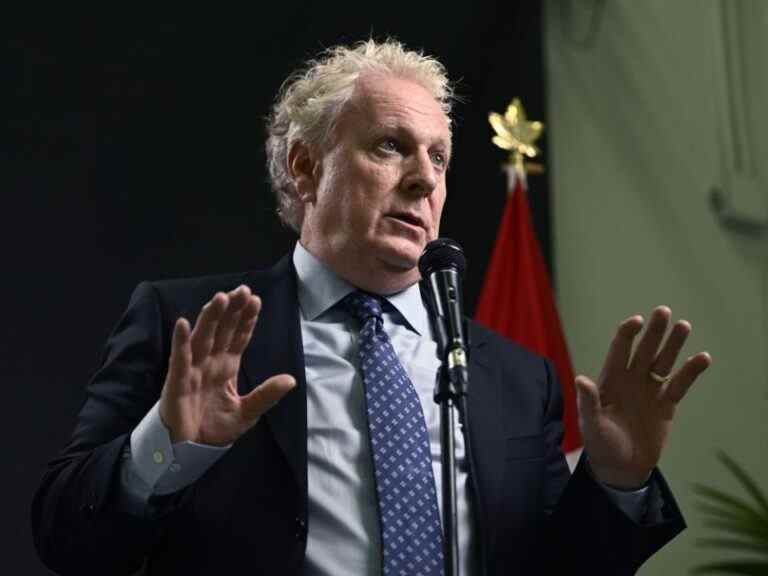 Jean Charest a obtenu son ultime audience de débat, mais les soutiens suivront-ils?